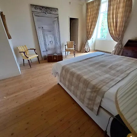 Chateau Dehes 1 D'hote Et 1 *