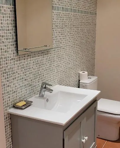 Château Déhès 1 D'hôte Et 1 Gazaupouy