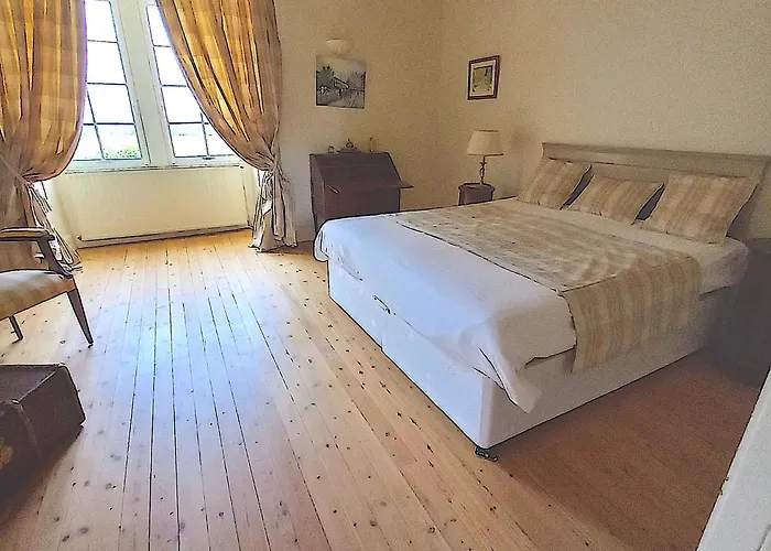 Château Déhès 1 D'hôte Et 1 Casa de Férias Gazaupouy