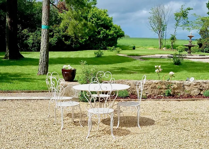 Casa de Férias Château Déhès 1 D'hôte Et 1 *